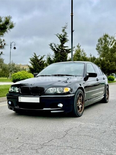 BMW 320-2