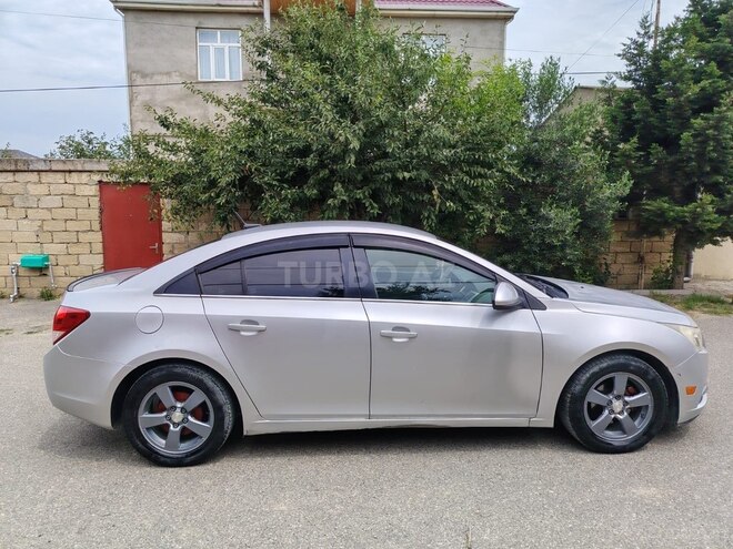 Chevrolet Cruze-6
