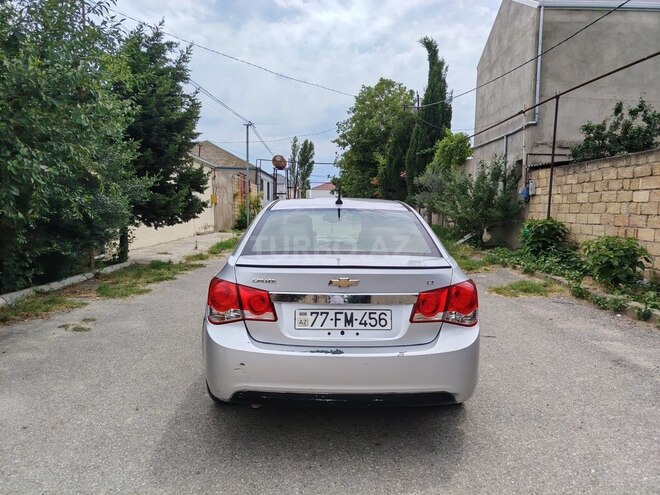 Chevrolet Cruze-2