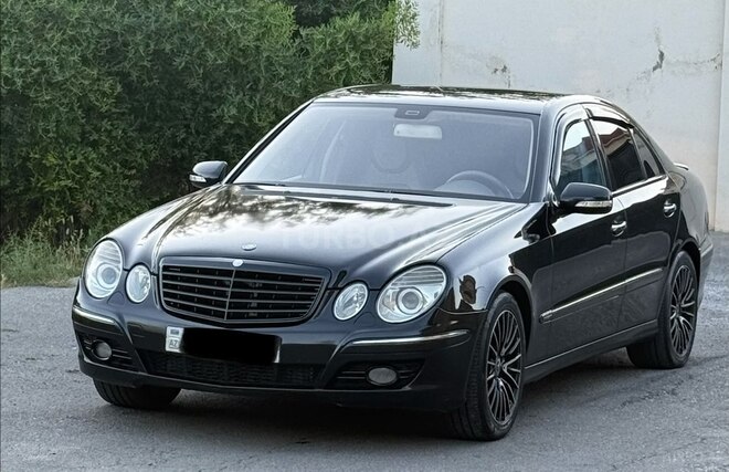 Mercedes E 320-2