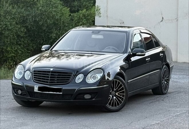 Mercedes E 320-4