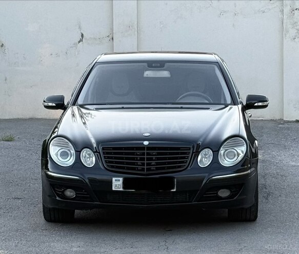 Mercedes E 320-1