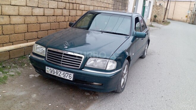 Mercedes C 200-1