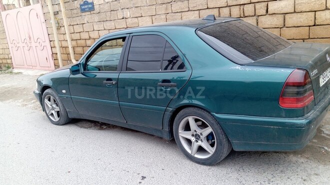Mercedes C 200-2