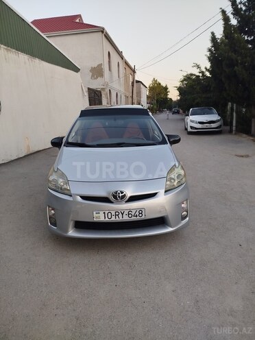 Toyota Prius-1