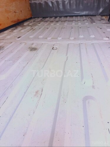 Ford Transit-12