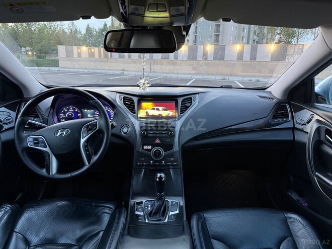 Hyundai Grandeur-11