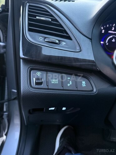Hyundai Grandeur-13