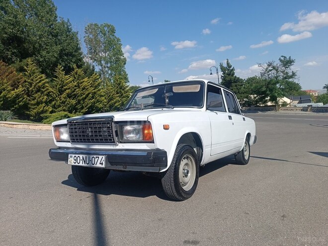 LADA (VAZ) 2107-4