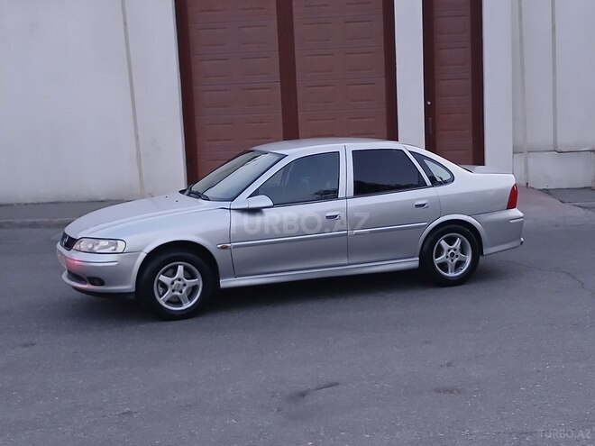 Opel Vectra-10