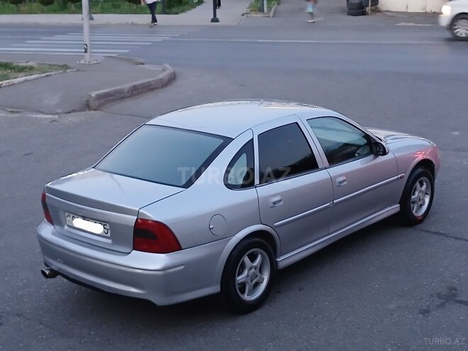 Opel Vectra-9