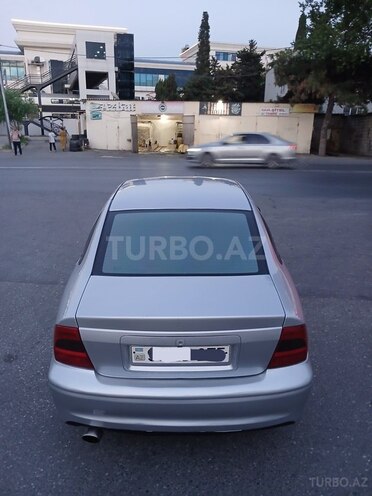 Opel Vectra-16