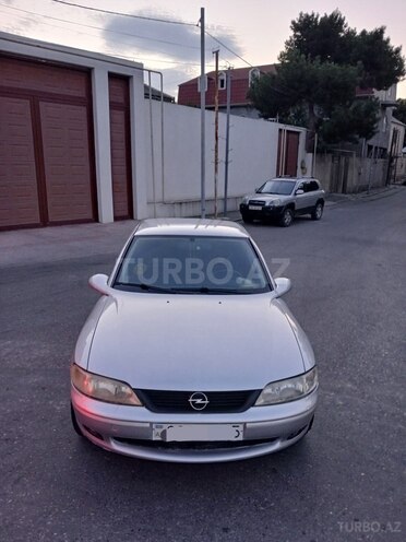 Opel Vectra-13