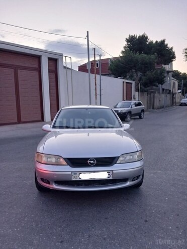 Opel Vectra-15
