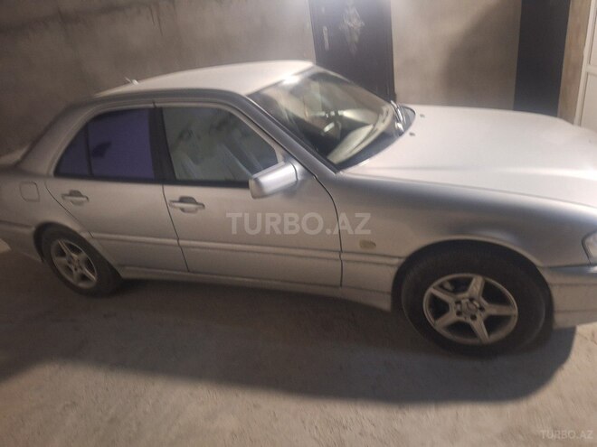 Mercedes C 180-8