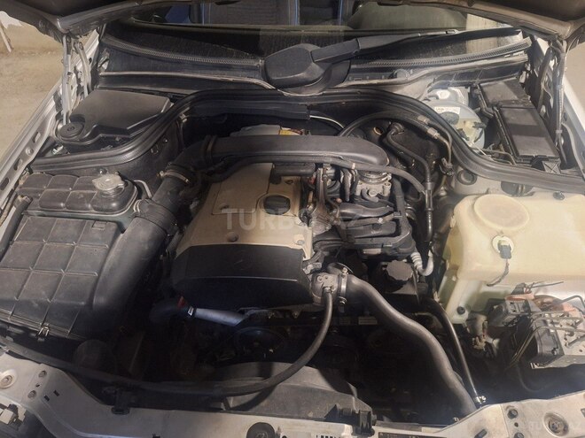 Mercedes C 180-4