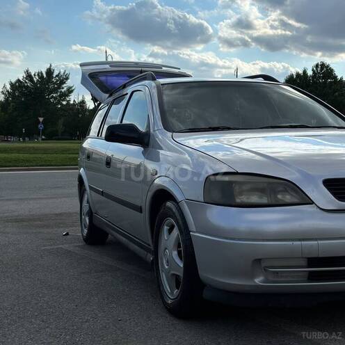 Opel Astra-2