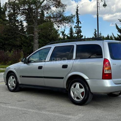 Opel Astra-4