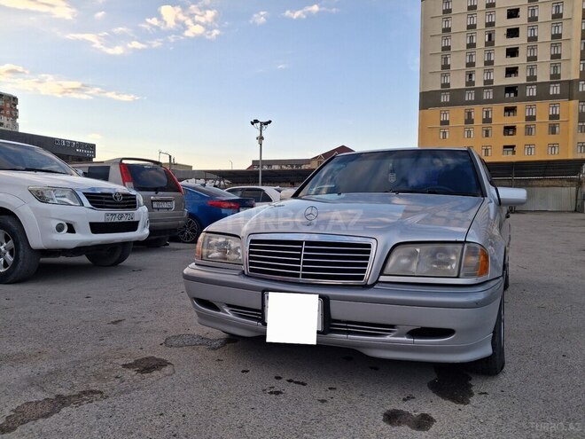 Mercedes C 200-2