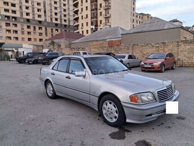 Mercedes C 200-3