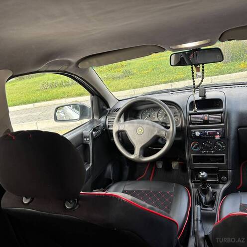 Opel Astra-8