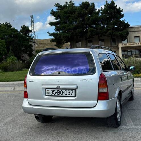 Opel Astra-10