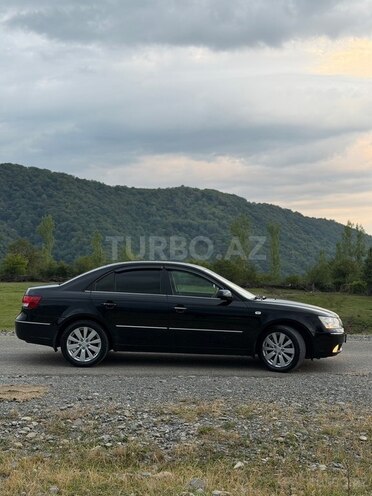 Hyundai Sonata-4