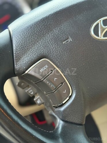 Hyundai Sonata-11