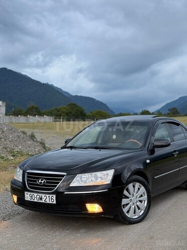 Hyundai Sonata-12