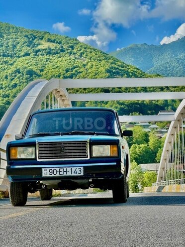 LADA (VAZ) 2107-2