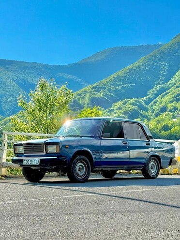 LADA (VAZ) 2107-4