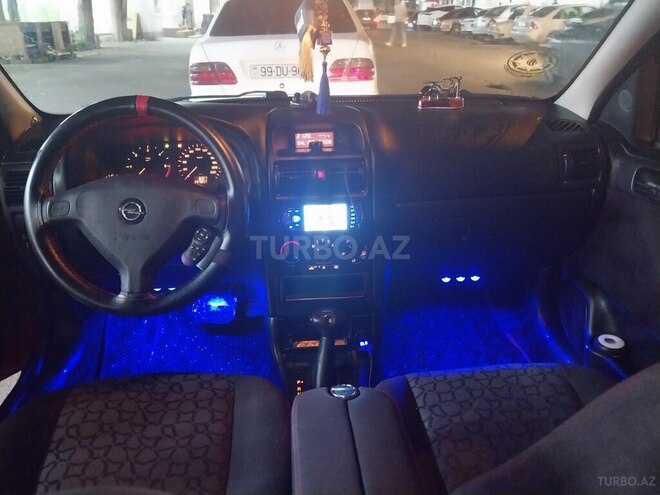 Opel Astra-7