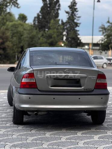 Opel Vectra-2
