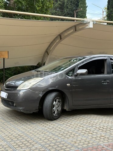Toyota Prius-9