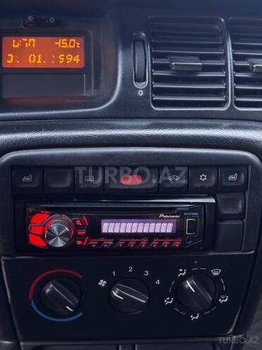 Opel Vectra-14