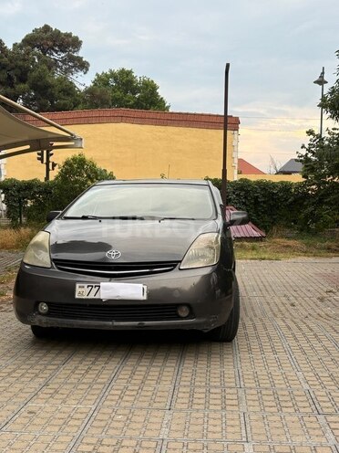 Toyota Prius-11