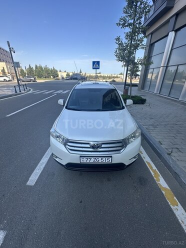 Toyota Highlander-4