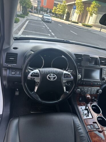 Toyota Highlander-19