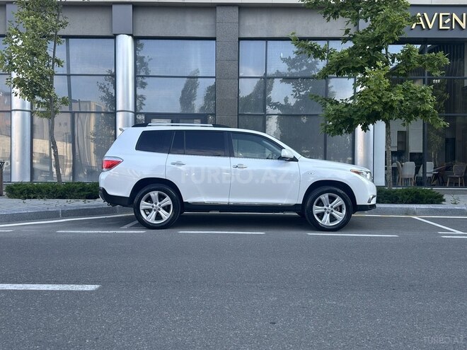 Toyota Highlander-14