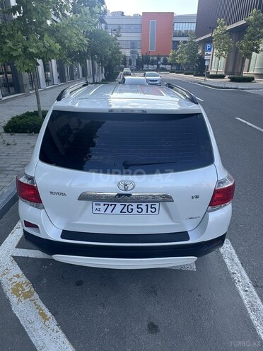 Toyota Highlander-7