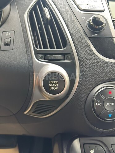 Hyundai ix35-12