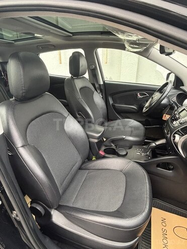Hyundai ix35-13