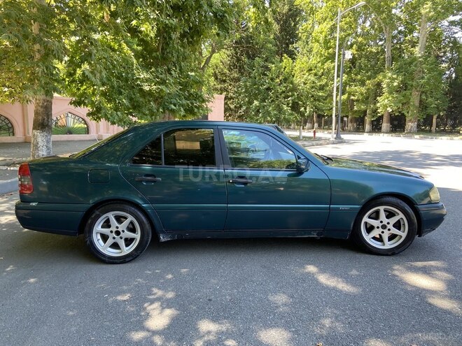Mercedes C 180-9