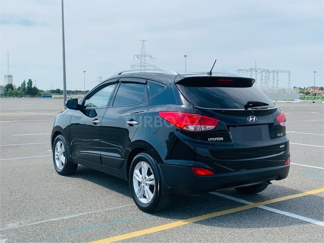 Hyundai ix35-8