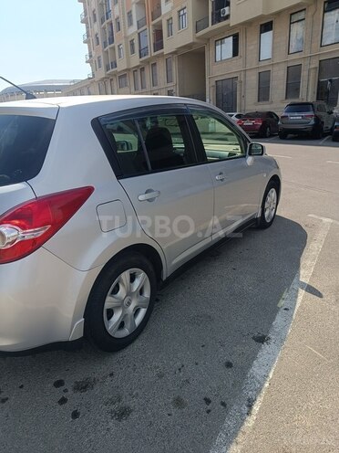 Nissan Tiida-8