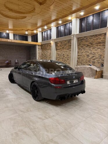 BMW 528-2