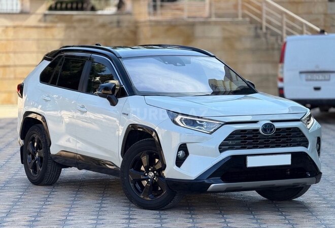 Toyota RAV4-3