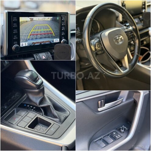 Toyota RAV4-16