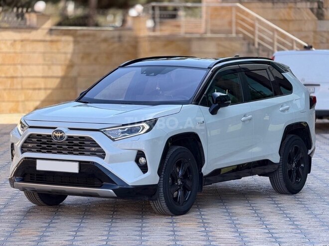 Toyota RAV4-4