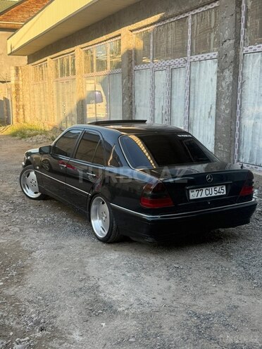 Mercedes C 220-7